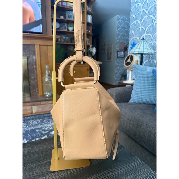 Faux Leather Tan D-Ring Middle Zip Hobo Bag - Picture 3 of 6